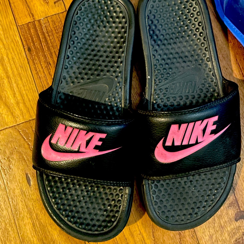 Nike slides